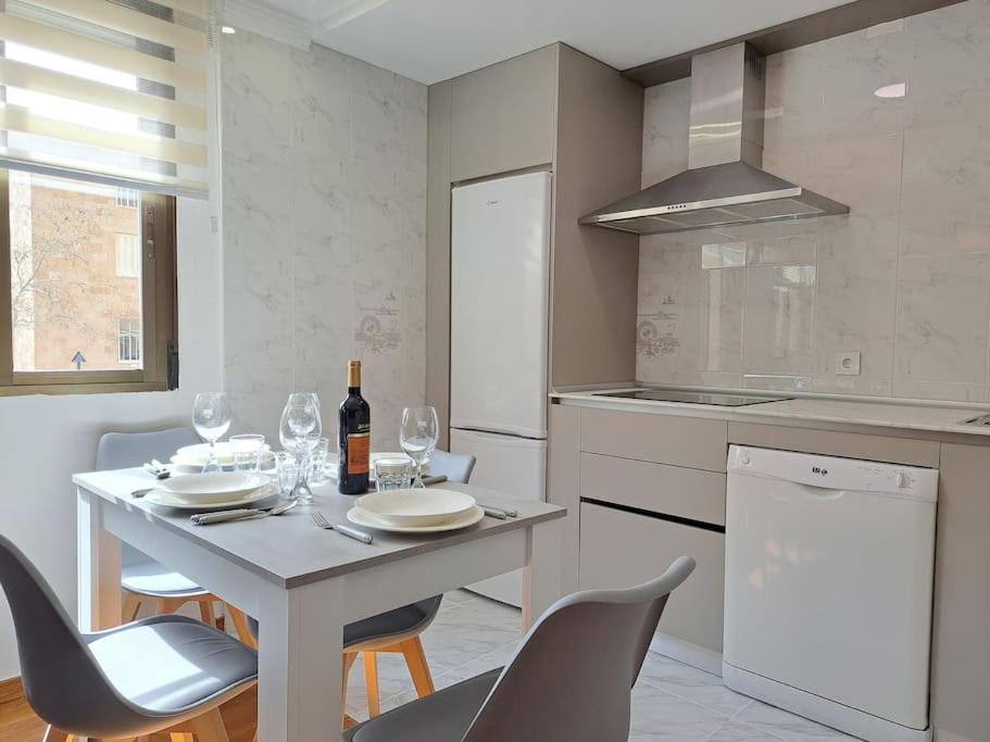 Apartamento Casa Angel Ayuntamiento Centro Logroño Exterior foto